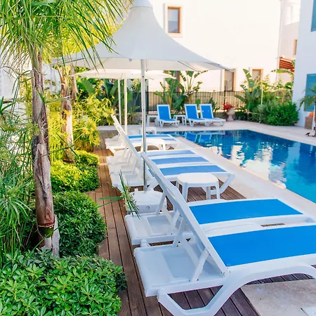 호텔 Via Farilya 2*