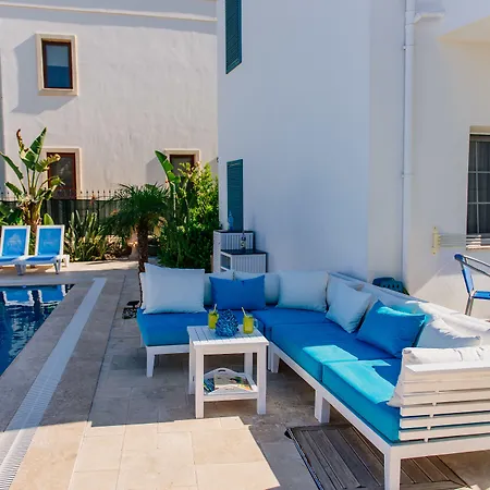 Via Farilya 호텔 2*