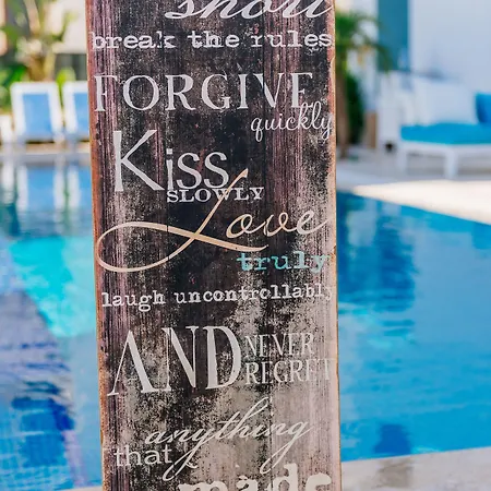 Ξενοδοχείο Via Farilya 2*