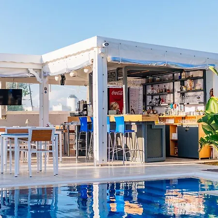 호텔 Via Farilya 2*