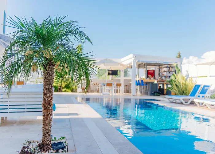 Via Farilya Hotel 2*